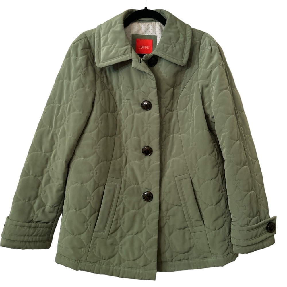 Esprit quilted moss green quilted jacket with pockets & tortoise shell buttons